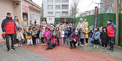 Bayrampaşa’da miniklerle deprem tatbikatı