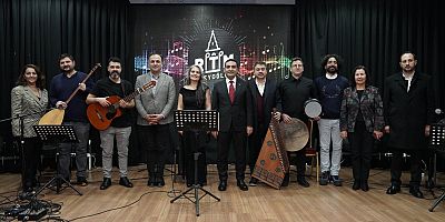 BELEDİYE İŞÇİLERİNDEN OLUŞAN ‘RİTİM BEYOĞLU' GRUBUNDAN ETKİLEYİCİ PERFORMANS