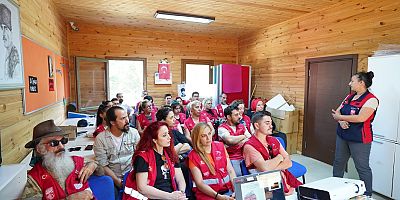 BEYLİKDÜZÜ BELEDİYESİ’NDEN AFET GÖNÜLLÜLERİNE UYGULAMALI EĞİTİM KAMPI