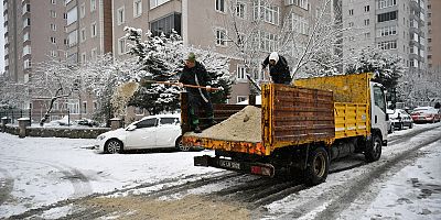 BEYLİKDÜZÜ BELEDİYESİ’NDEN KARLA ETKİN MÜCADELE