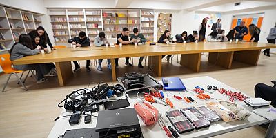 BEYLİKDÜZÜ’NDE ÖĞRENCİLERE ELEKTRONİK ATIK EĞİTİMİ