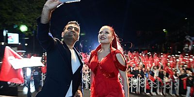 Beyoğlu’nda 19 Mayıs Coşkusu Candan Erçetin Konseri İle Son Buldu