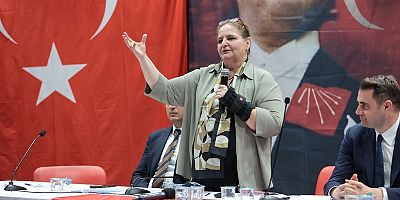 Bihlun Tamaylıgil, Konak’ta Düzenlenen Balkan ve Rumeli Dernekleri Buluşmasına Katıldı: “Biz Türkiye’nin Kurucu Unsurlarıyız, Sevdalısıyız”