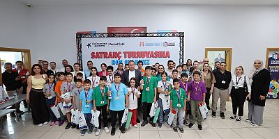 BİLGİ EVLERİ VE ÇOCUK ÜNİVERSİTESİ ÖĞRENCİLERİ, SATRANÇ TURNUVASI’NDA REKABET ETTİ