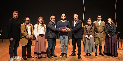 ‘Bobik Nerede?’ Adlı Tiyatro Oyunu Kartal’da Sahnelendi