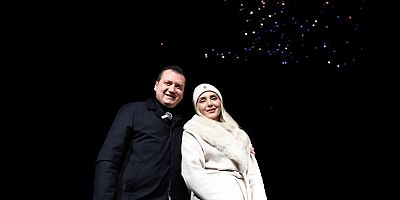 “Bu gece gökyüzü, hayallerimiz kadar parlak…”