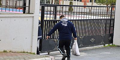 Çatalca'da Karla Mücadele Çalışmaları Kapsamında Tuz Dağıtımı Gerçekleşti