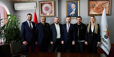 CHP Arnavutköy’de İstifalar Peş Peşe, Belediye Meclis Üyeleri AK Parti’ye Geçti