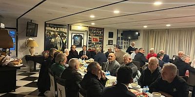 CHP Beşiktaş İlçe Başkanı Mehmet Arslan, İsmail Ünal’ın İftar Programına Katıldı