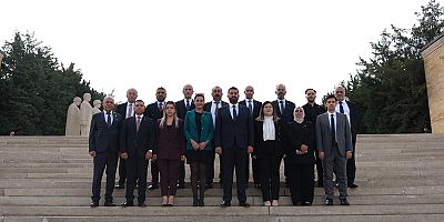 CHP  Beyoğlu'ndan anlamlı başlangıç: İlk ziyaret Anıtkabir’e