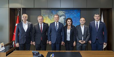 CHP Genel Başkan Yardımcıları Zeybek ve Karabat’tan Mersin Büyükşehir Belediyesi’ne ziyaret… Zeybek: “CHP Belediyesi varsa, ötekileştirilenler için var”