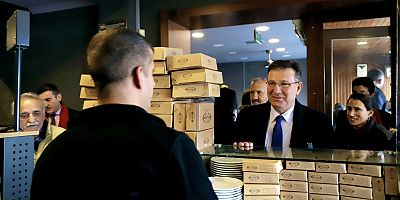 CHP'li Başkan Adayı Mustafa Oktay Aksu, her gittiği yerde yoğun ilgi görüyor