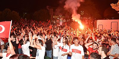 CHP'li Doruk Bulut'tan A Milli Futbol Takımı'na tebrik!