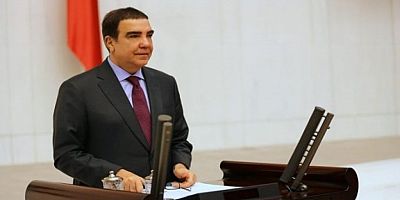 CHP'li Erdoğan Toprak,A Milli Kadın Voleybol Takımı'nı tebrik etti