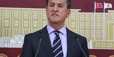 CHP'li Mustafa Sarıgül, KKTC'nin 'Barış ve Özgürlük Bayramı'nı kutladı