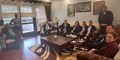 CHP’li Özgür Karabat’tan Mehmet Polat’a Geçmiş Olsun Ziyareti