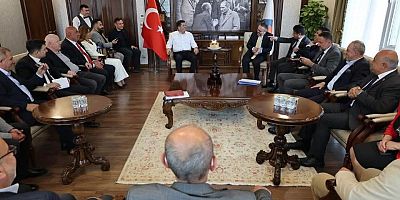 CHP’li Yusuf Oğraş’tan Başkan Orhan Çerkez’e Sert Tepki: “Bu Zulüm Varken Pasta Kesmek Ne Demek?”