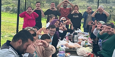 CHP Sultangazi Belediyesi Meclis Grubundan Özel Çocuklara At Çiftliği Sürprizi