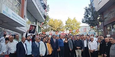 CHP Sultangazi’de Yeni Dönem: Ali Acar Görevi Coşkulu Törenle Devraldı