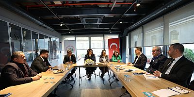 Cumhuriyet Halk Partisi İstanbul İl Başkanı Özgür Çelik’ten DİSK ve İstanbul Barosu’na ziyaret