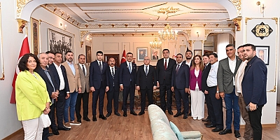 Cumhuriyet Halk Partisi İstanbul İl Başkanı ve Belediye Başkanlarından Sivas çıkarması