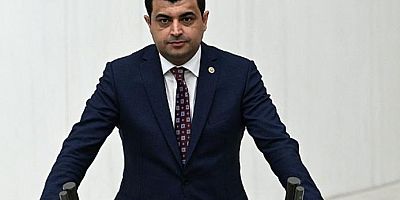 DENİZ DEMİR: TÜRKÇEDEN EKSİ 7,5 NET YAPIP TÜRK DİLİ VE EDEBİYATI KAZANAN VAR. BİR AN ÖNCE ÜLKEMİZDEKİ LİSANS EĞİTİMİ NİTELİKLİ BİR HALE GETİRİLMELİ