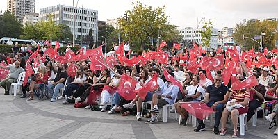 Dev Ekranda Dev Heyecan: Kartallılar Şampiyonluk Coşkusunu Hep Birlikte Yaşadı