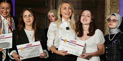 Dilek Kaya İmamoğlu: “Türkiye Cumhuriyeti’nin bugün kız çocuklarını, kadınları koruyamayacak duruma gelmesini asla kabul etmiyoruz”