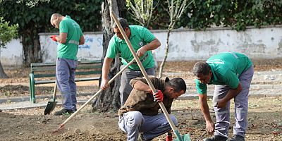 EDREMİT’E YENİ PARK ALANLARI YAPILIYOR