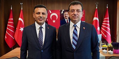 Ekrem İmamoğlu, CHP İstanbul İl Başkanı Özgür Çelik’e tebrik ziyaretinde bulundu. İ