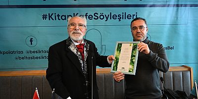 Emre Kongar ve Zülal Kalkandelen Beşiktaş'ta okurlarıyla buluştu