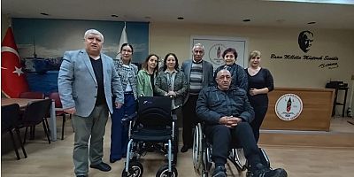 Engelli vatandaş tam otomatik tekerlekli sandalyesine kavuştu