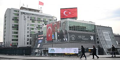 Eray Karadeniz: “Dalgalandığın Yerde Ne Korku, Ne Keder!”