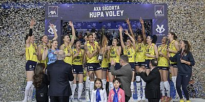 Erol Koç, Fenerbahçe Kadın Voleybol Takımı'nı tebrik etti