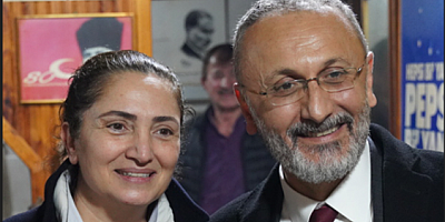 Eyüpsultan'da İyi Parti'den istifa eden başkandan Özmen'e destek