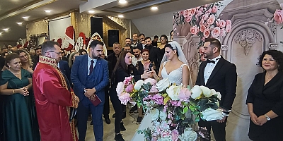Ezgi Çavuş ve Alican Kösedağ’ın Dillere Destan Düğünü