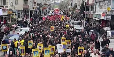 “Gazi Mahallesi’nde 12 Mart Katliamı Anıldı, Muhtar Doğan Halkına Teşekkür Etti”