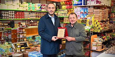 Gaziosmanpaşa Belediye Başkan Vekili Eray Karadeniz’den 40 Yıllık Esnafa Vefa