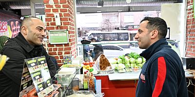 Gaziosmanpaşa Belediye Başkan Vekili Eray Karadeniz, Yeni Mahalle’de Esnafla Buluştu