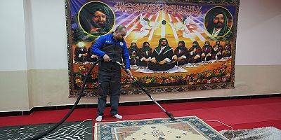 GAZİOSMANPAŞA BELEDİYESİ, İBADETHANELERİ ÖZENLE TEMİZLİYOR
