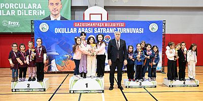 GAZİOSMANPAŞA’DA 450 ÖĞRENCİ SATRANÇ TURNUVASINDA KOZLARINI PAYLAŞTI