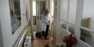 Gaziosmanpaşa’da “Evde Temizlik” ve “Evde Berber” Hizmetleri Yüzleri Güldürüyor
