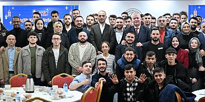 Gaziosmanpaşa’da Gençlik Kolları Sahur Programına Katılım