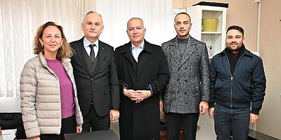 Gaziosmanpaşa’da Sağlık Çalışanlarına Anlamlı Ziyaret