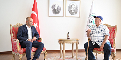 GAZİOSMANPAŞA’DA YARIM ASIRLIK MÜLKİYET SORUNU ÇÖZÜLDÜ: İLK TAPU TESLİM EDİLDİ