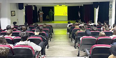 GAZİOSMANPAŞALI GENÇLERE SPOR AKADEMİLERİ YOLUNDA SEMİNER DESTEĞİ