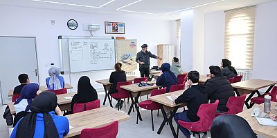 Geleceğin Karikatüristleri Sanat Akademileri’nden Çıkacak
