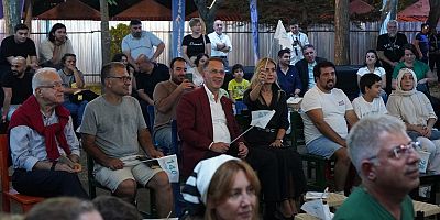 GENÇ YILDIZ MELİS FİS SEVENLERİYLE BEYLİKDÜZÜ’NDE BULUŞTU