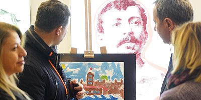 GÖRME ENGELLİ RESSAMIN BRAİLLE TEKNİĞİYLE YAPTIĞI RESİMLER BÜYÜK BEĞENİ TOPLADI