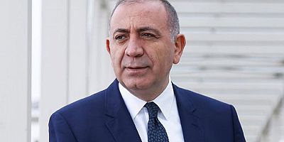  Gürsel Tekin, Suriye’de yaşanan çatışmalar ve sivil kayıplara ilişkin sert açıklamalarda bulundu.